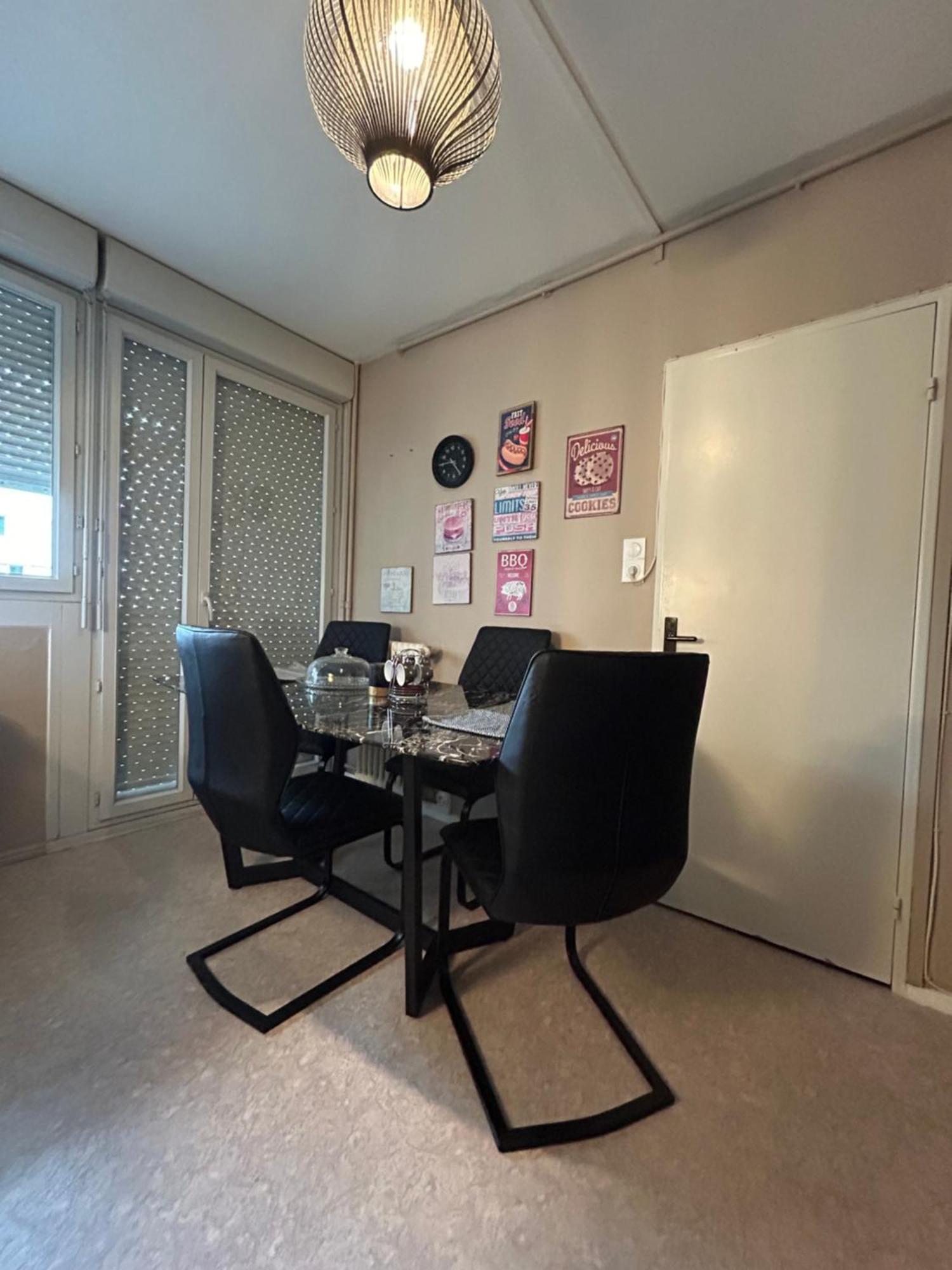 Appartement With Parking *